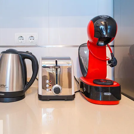 Luxury 2 Bed 2 Bath With Pool شقة *