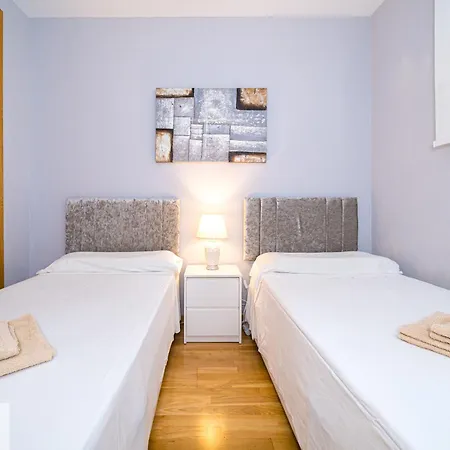 Apartment Luxury 2 Bed 2 Bath With Pool *