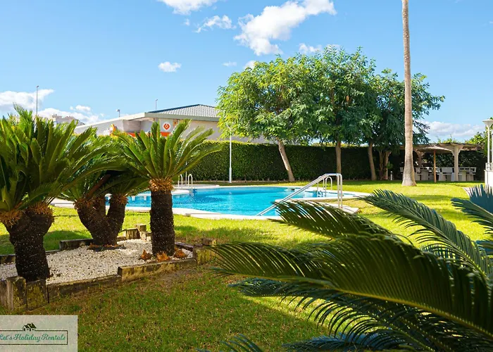 Luxury 2 Bed 2 Bath With Pool Apartman *