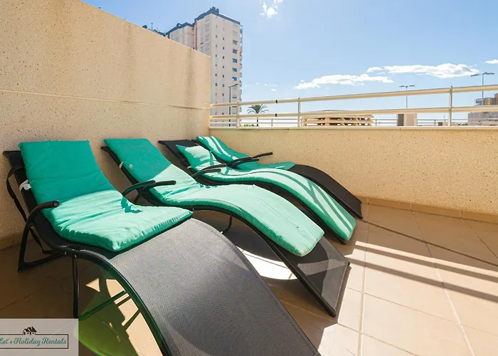 Luxury 2 Bed 2 Bath With Pool